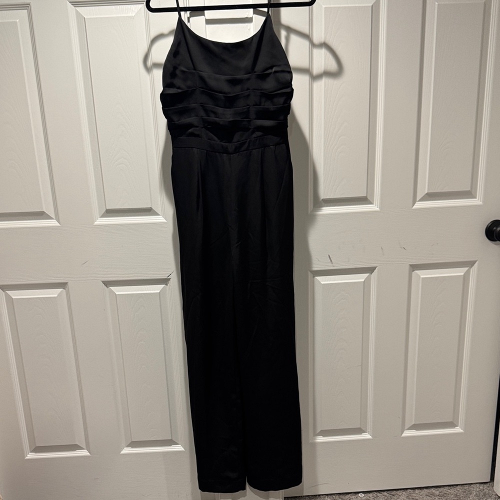 Chic Black Sleeveless Jumpsuit